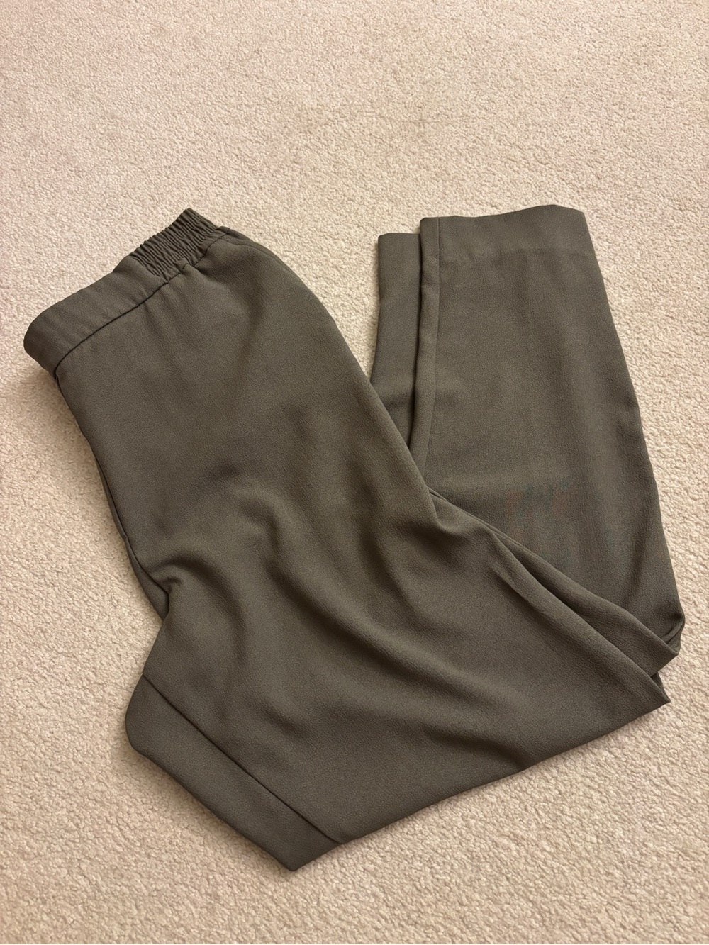 Anthropologie the essential pull-on trouser in olive green